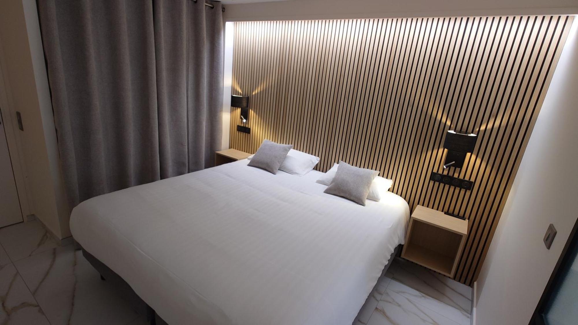 Club Aparthotel *